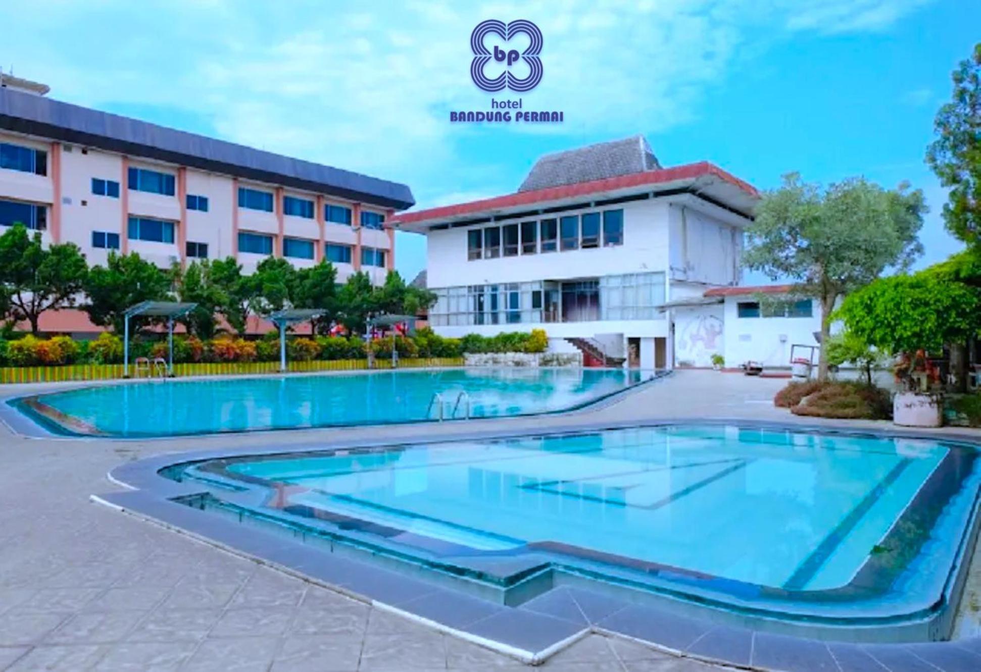 Bandung Permai Hotel Jember Jembel Exterior foto